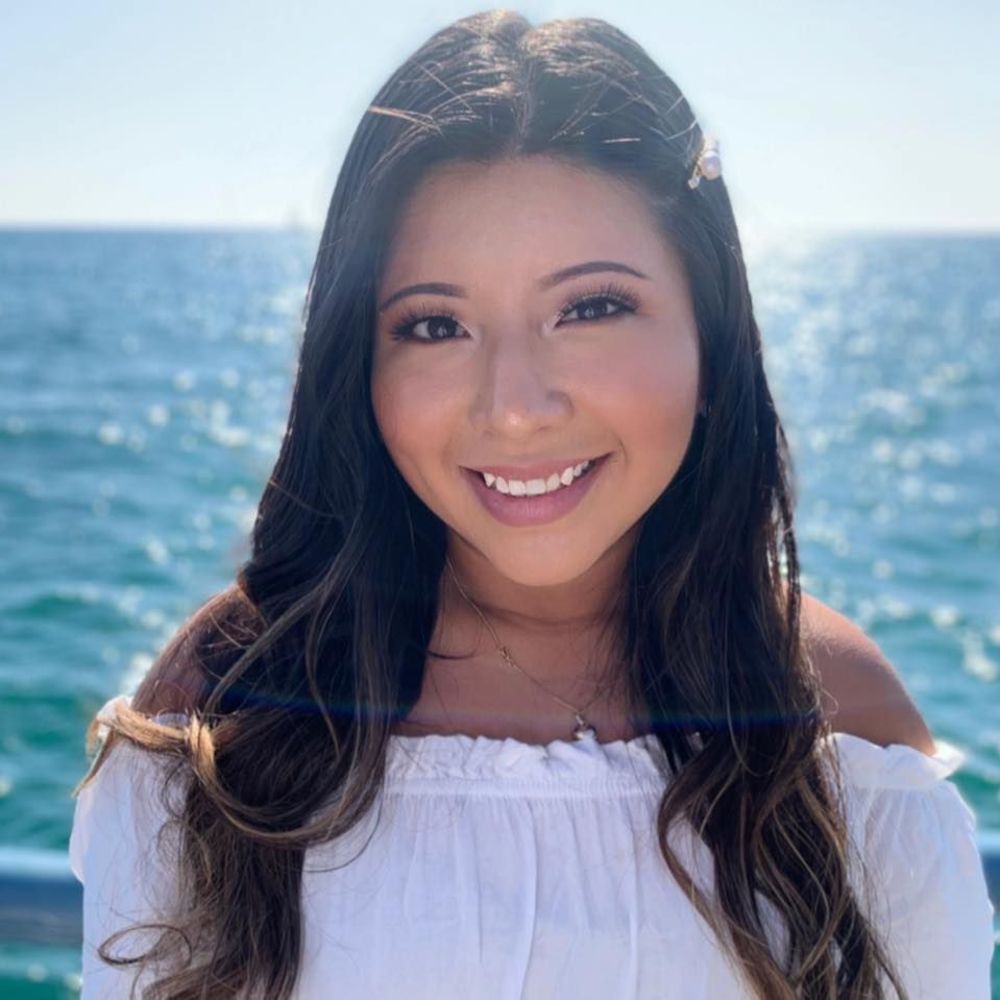 Meet your Posher, Valeria